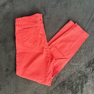 Coral skinny jegging jeans
